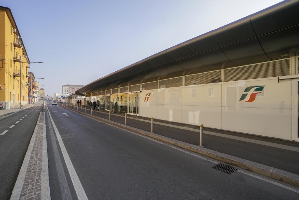 Residence Railway By Studio Vita Bolonia Exterior foto